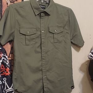 Kenneth Cole  Olive Green Button Down Short Sleeve Shirt